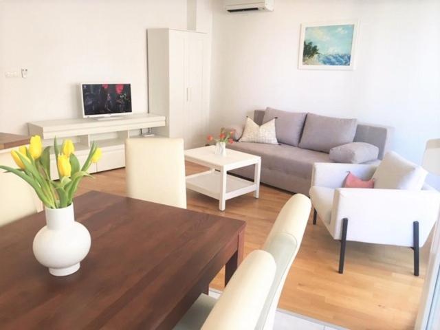 Sunshine Apartment Makarska Eksteriør billede