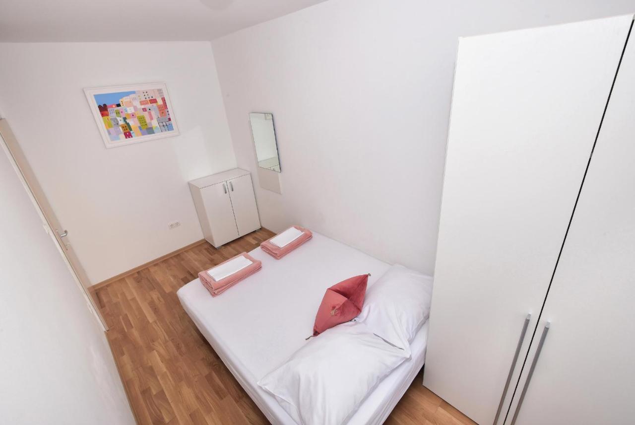 Sunshine Apartment Makarska Eksteriør billede